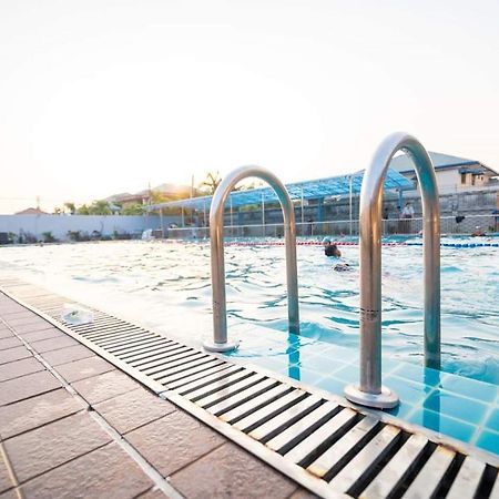Mandalar May One Hotel Mandalaj Kültér fotó